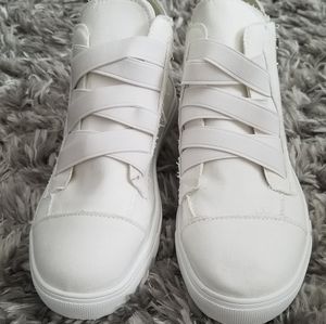 NWOT Ladies High Top Sneakers